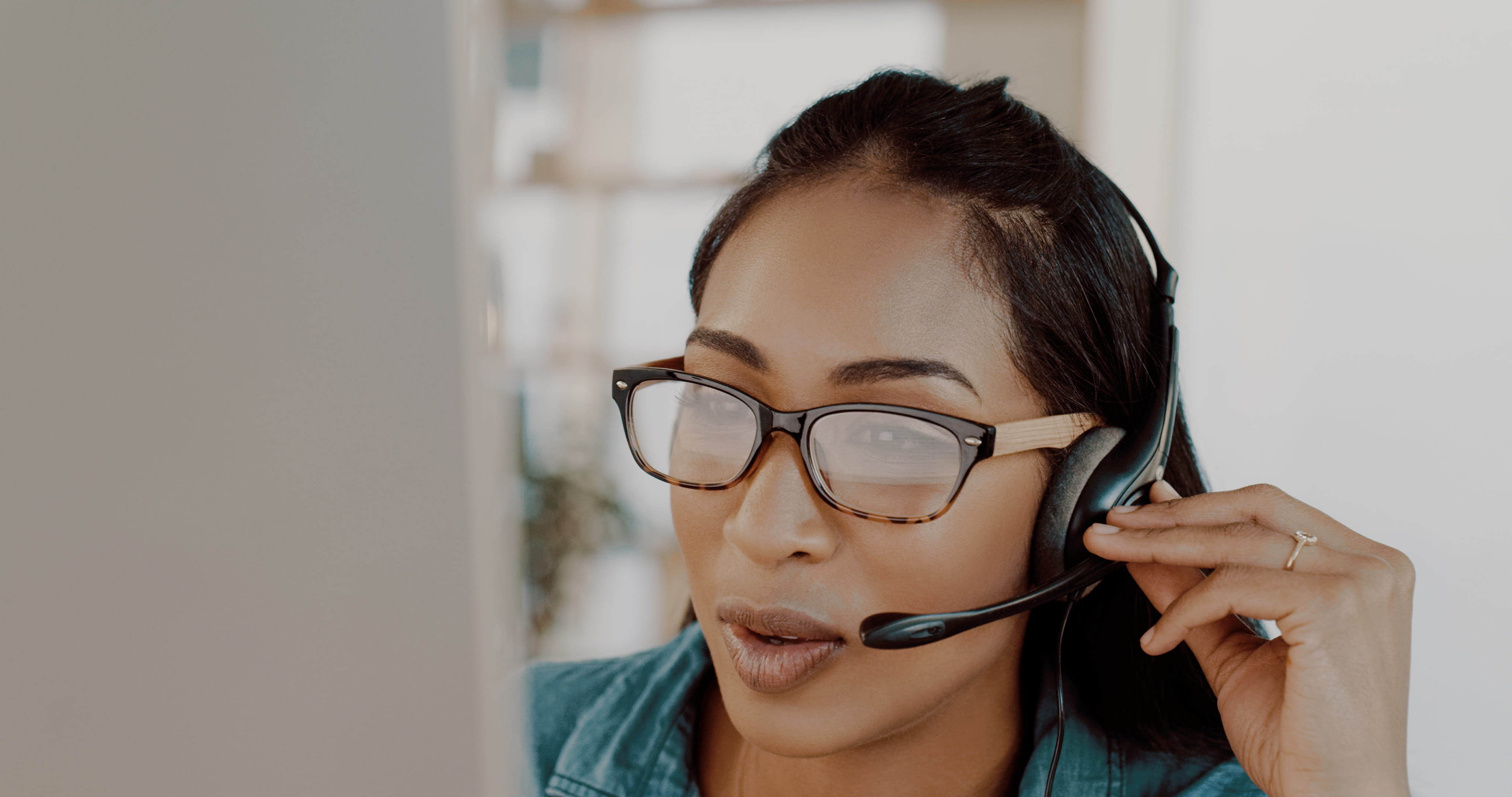 callcenter remote female